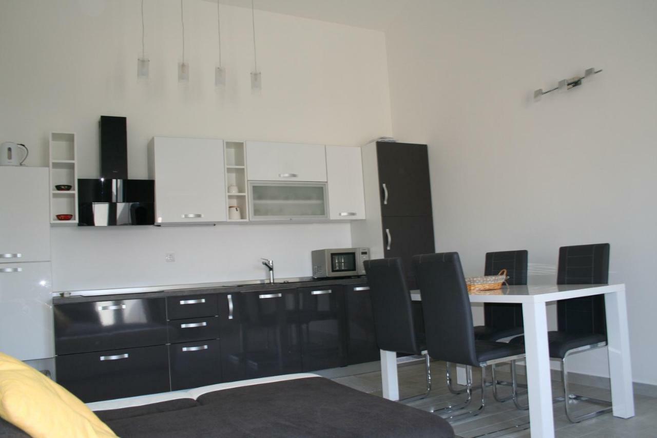Apartment Helena *